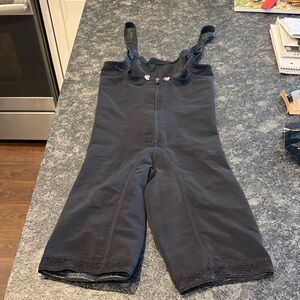 Small faja compression garment.